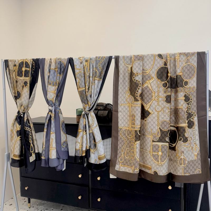 Gucci silk scarf 90-180cm E032953